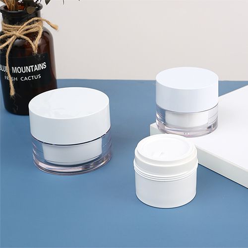 Recycelbare Cremedosen